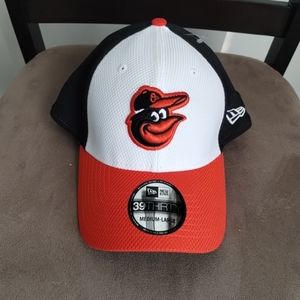 Classic Style Medium / Large Baltimore Orioles New Era 39Thirty Flex Hat Cap